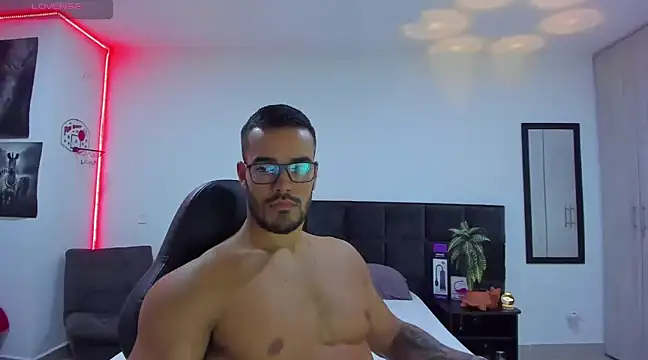 Alexander Martines online show from March 2025 12:04:01 AM