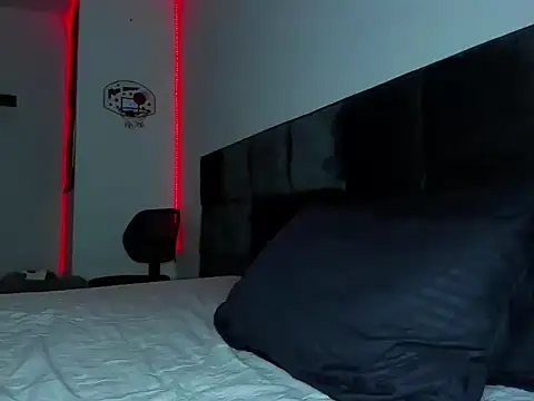 Snapshot of Alexander_Martines chatting on November 2025 11:37:02 PM Alexander Martines online show from November 2025 11:37:02 PM