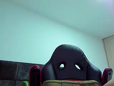 Alexander Martines online show from April 2026 11:07:02 PM