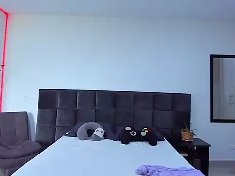 Snapshot of Alexander_Martines chatting on November 2025 09:15:01 PM Alexander Martines online show from November 2025 09:15:01 PM