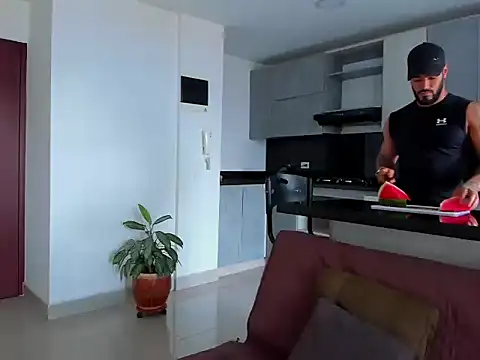 Snapshot of Alexander_Martines chatting on November 2025 06:52:02 PM Alexander Martines online show from November 2025 06:52:02 PM