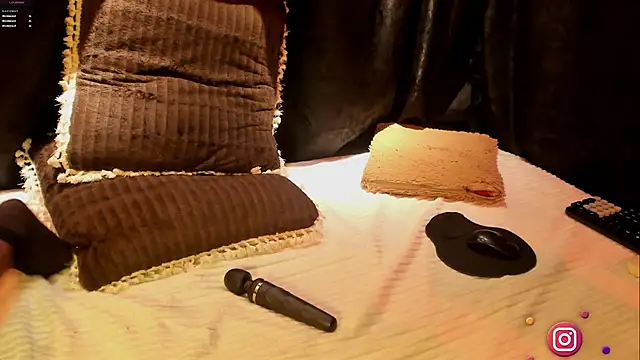 MiaKnox online show from February 2026 06:40:02 AM