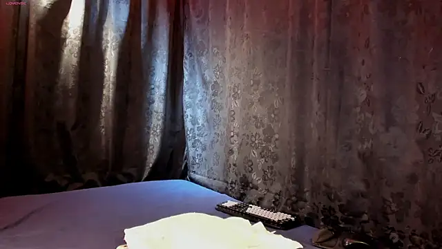 MiaKnox online show from May 2026 12:10:02 AM