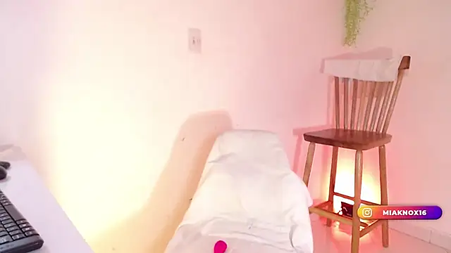 MiaKnox online show from March 2025 09:07:02 AM