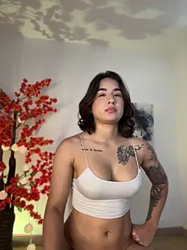 VictoriaHiill online show from April 2026 04:25:01 PM