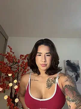 VictoriaHiill online show from May 2026 06:40:02 PM