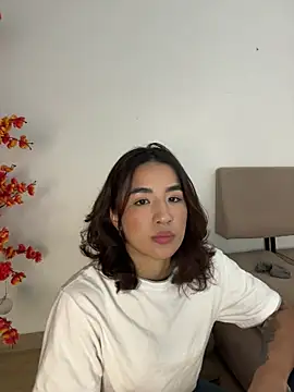 VictoriaHiill online show from July 2026 05:35:01 PM