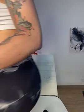 VictoriaHiill online show from February 2026 05:34:02 PM