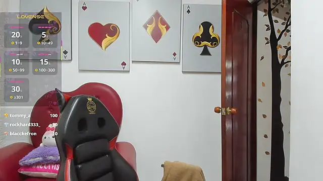 Salomeediaz  online show from April 2026 01:18:02 PM