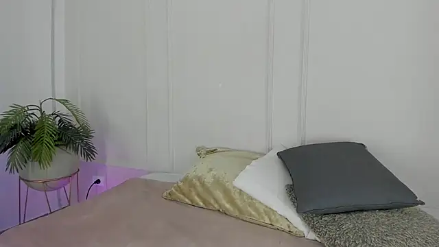 Mariapettit online show from February 2026 11:39:02 AM