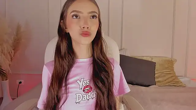 Mariapettit online show from May 2026 01:25:02 PM