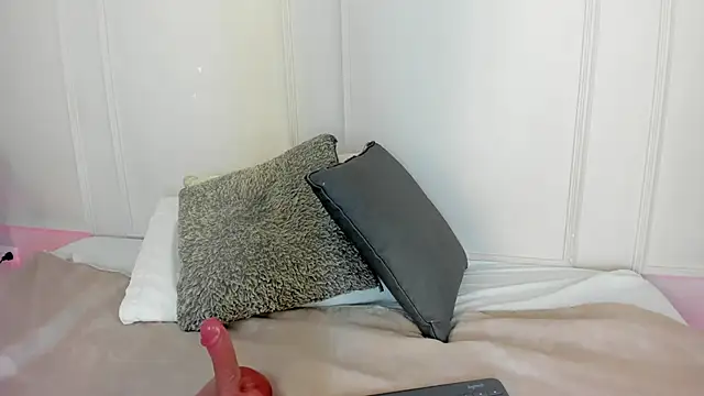 Mariapettit online show from February 2026 12:05:02 PM