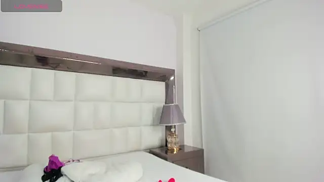 DaphneLloyd online show from May 2026 03:58:02 AM