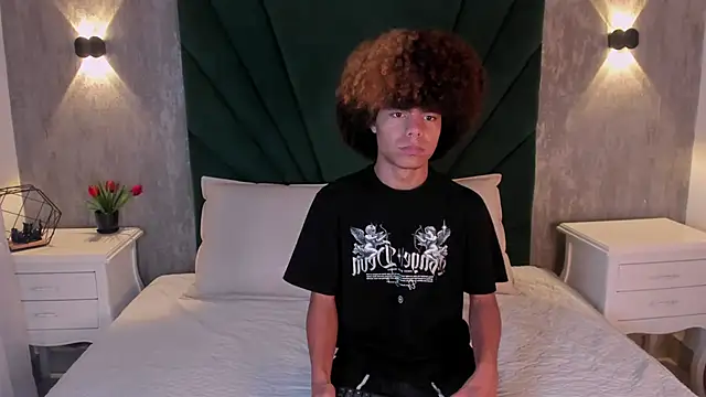 Alexiis Etereo online show from February 2026 07:22:01 PM