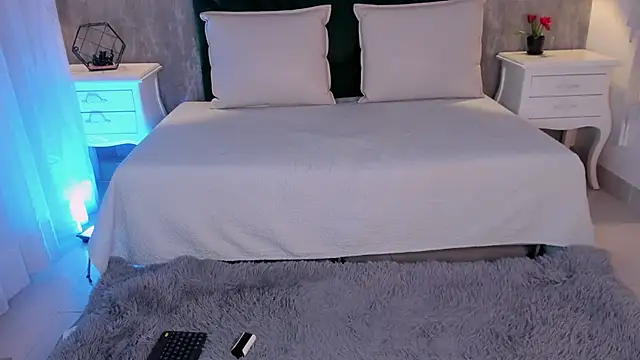 Alexiis Etereo online show from April 2026 07:33:01 PM