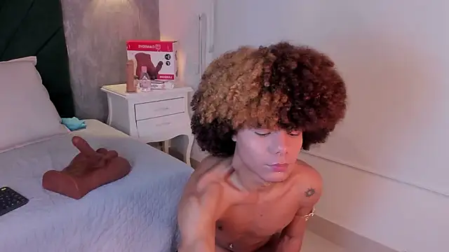 Alexiis Etereo online show from March 2026 08:24:02 PM