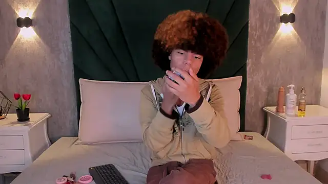 Alexiis Etereo online show from February 2026 07:21:02 PM