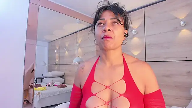 martina touss online show from November 2025 11:59:02 AM