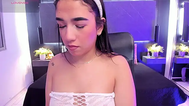 SaraaMills online show from April 2026 04:08:01 AM
