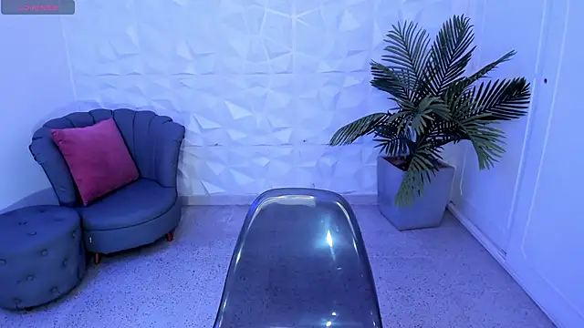 SaraaMills online show from February 2025 07:19:02 PM