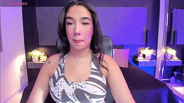 SaraaMills online show from April 2026 03:22:01 AM