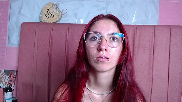 mildre303av online show from October 2025 07:58:02 PM