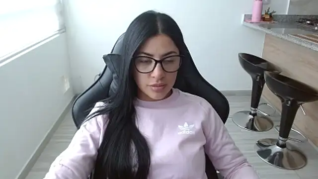 Charlotte cute18 online show from March 2026 07:51:01 PM