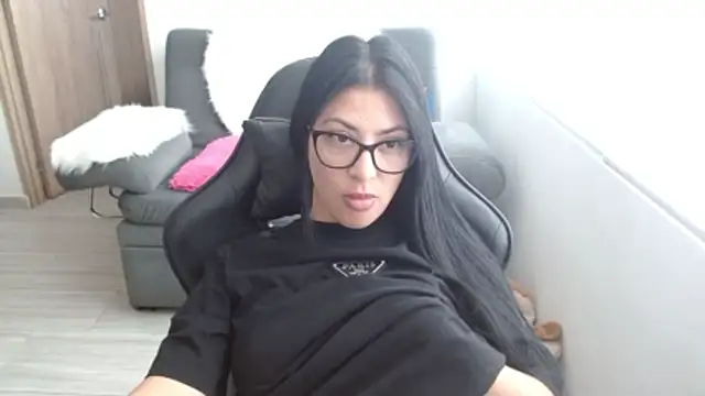 Snapshot of Charlotte_cute18 chatting on May 2026 08:29:02 PM Charlotte cute18 online show from May 2026 08:29:02 PM