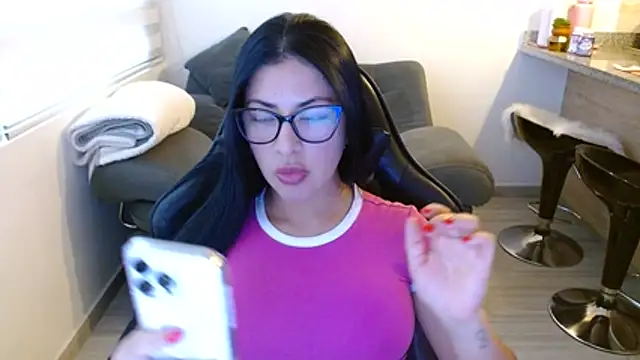 Snapshot of Charlotte_cute18 chatting on July 2026 10:53:02 PM Charlotte cute18 online show from July 2026 10:53:02 PM