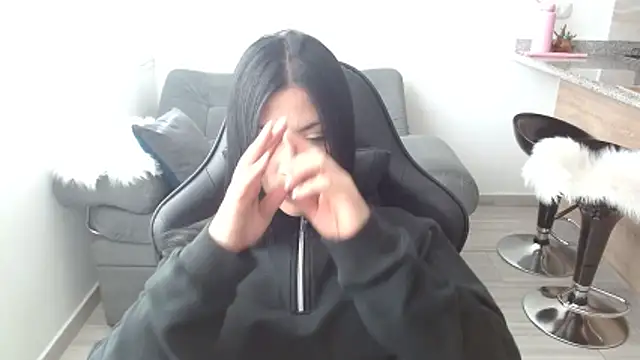 Charlotte cute18 online show from April 2026 07:43:02 PM