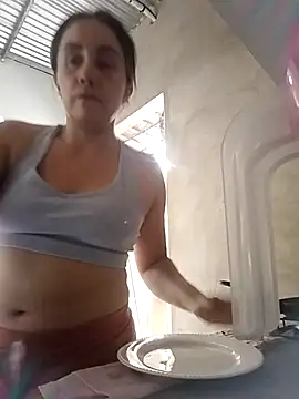 Isabel23zr online show from February 2026 04:15:02 PM