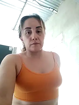 Isabel23zr online show from November 2025 04:06:02 PM