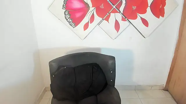 naomiwildburn online show from April 2026 07:53:01 PM