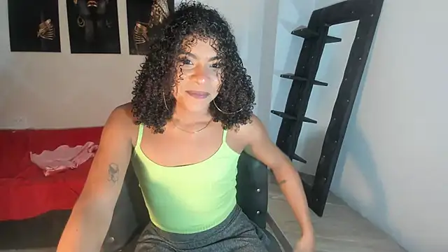 naomiwildburn online show from October 2025 02:28:01 PM
