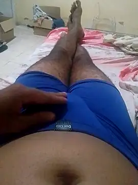 Snapshot of -Nutelloo- chatting on October 2025 04:35:01 AM -Nutelloo- online show from October 2025 04:35:01 AM