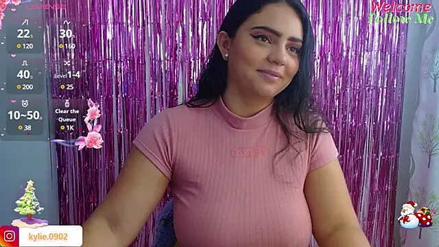 Snapshot of karol_9 chatting on December 2024 03:04:02 AM karol 9 online show from December 2024 03:04:02 AM