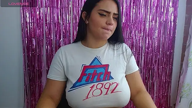 Snapshot of karol_9 chatting on January 2025 01:35:01 AM karol 9 online show from January 2025 01:35:01 AM