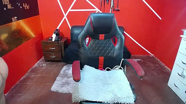 loly bigbooty4u online show from November 2025 08:14:01 AM