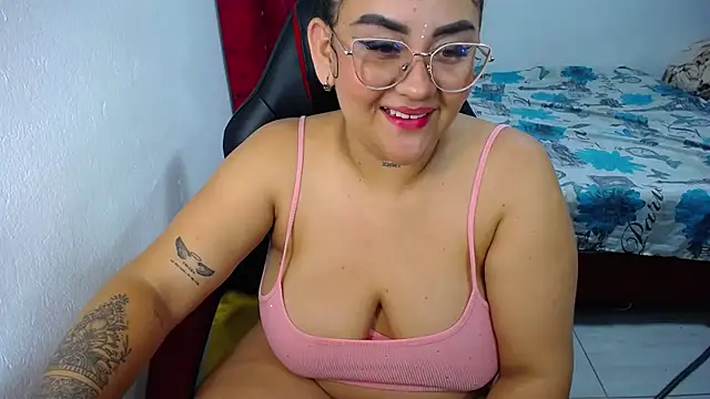 loly bigbooty4u online show from February 2026 04:23:01 AM