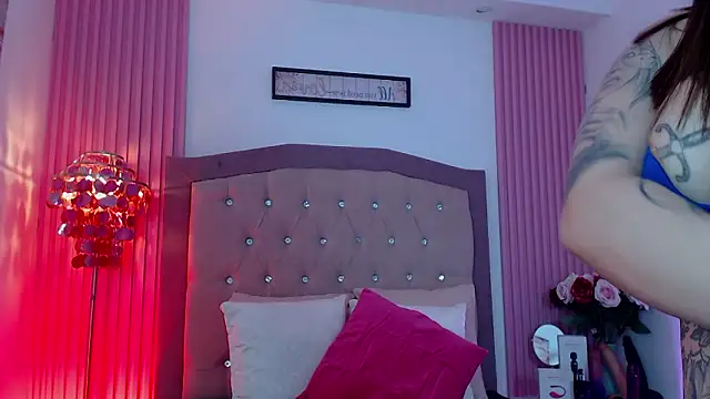 Erika Montoya online show from February 2026 12:27:01 PM