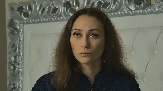 AliceMunro online show from November 2025 06:34:02 PM