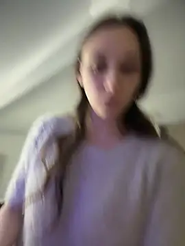 AliceMunro online show from April 2026 08:16:02 PM