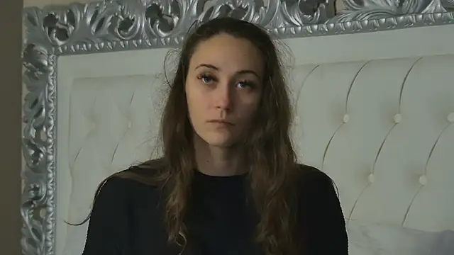 AliceMunro online show from December 2025 06:39:02 PM