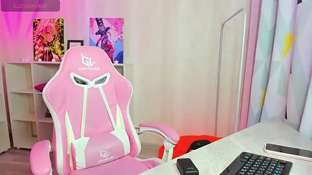 Stacey Brown online show from December 2024 01:24:02 AM