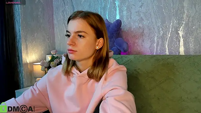 Stacey Brown online show from December 2025 12:58:02 AM