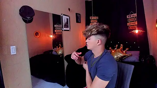 ANDRIUS 24 online show from March 2026 08:44:02 PM