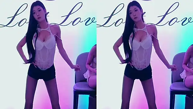 Snapshot of hymsv222by chatting on March 2025 06:25:02 AM hymsv222by online show from March 2025 06:25:02 AM