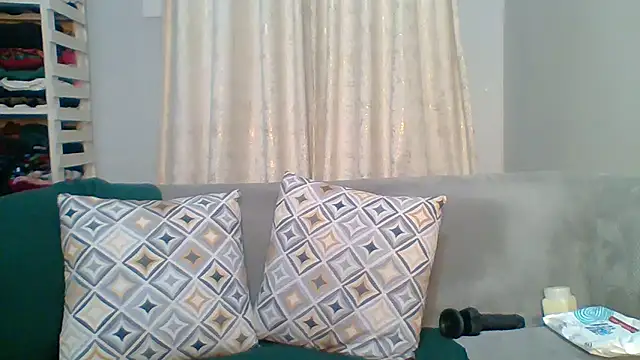 Petite 254 online show from January 2026 12:25:01 AM