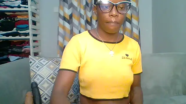 Petite 254 online show from February 2026 01:16:02 AM