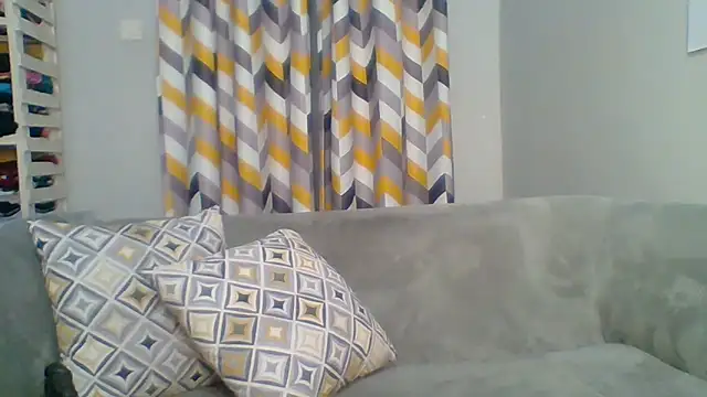 Petite 254 online show from March 2026 11:37:02 PM